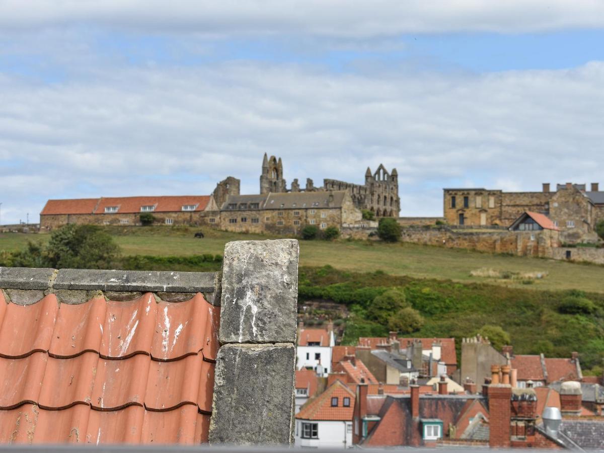 Coast Apartment Whitby Buitenkant foto